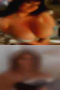 BBW girls swinger Carrie Wells.